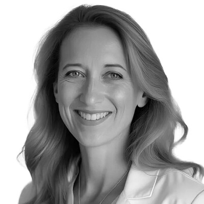 Dr Rebekka Hueber Oral Surgeon