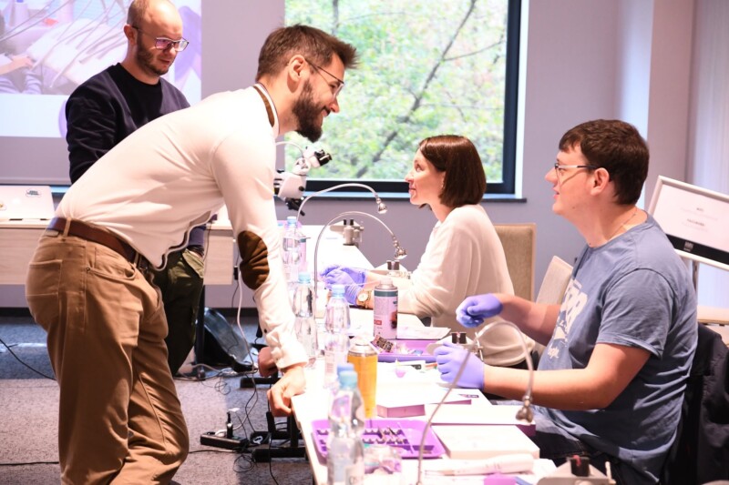 Anatomiczna koncepcja opracowania kanałów korzeniowych